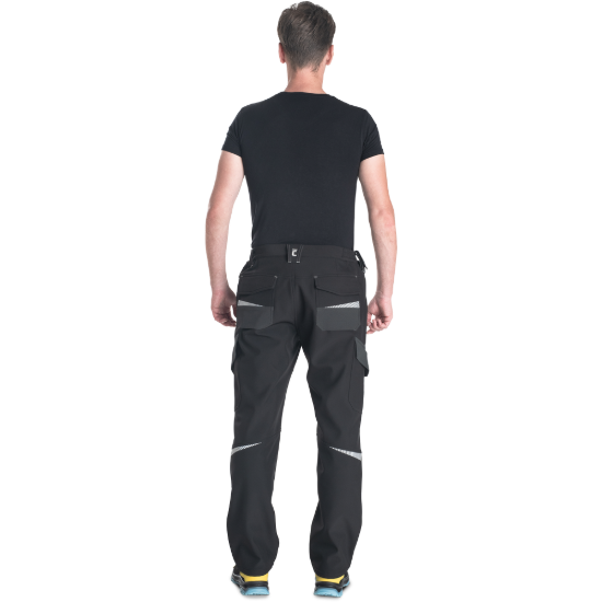 9267557761054-03020459_EMERTON_STR_winter_softshell_pants_model_Chodov_2024-3-9.png